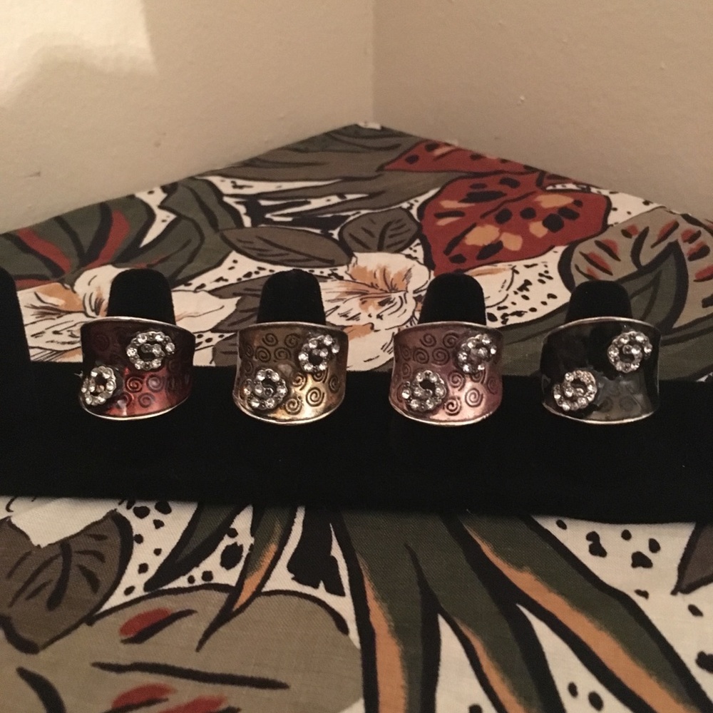 Wholesale Rhinestone Arcrylic Cigar Rings